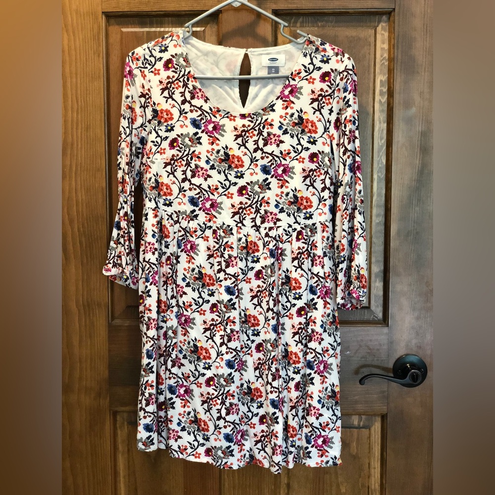 Old Navy cream floral babydoll dress, size XS, gently used
